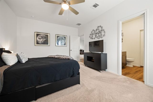 257 Muscovy DR, Kyle, TX 78640