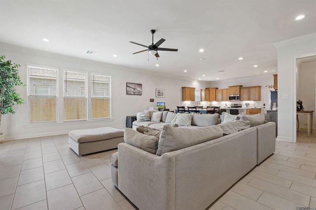 26057 Purdy Ave, Denham Springs, LA 70726