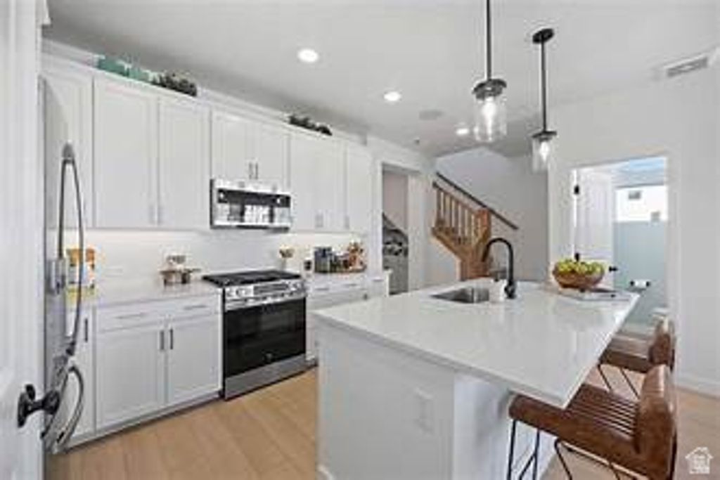 2889 S ARFONS BAY, West Valley City, UT 84128