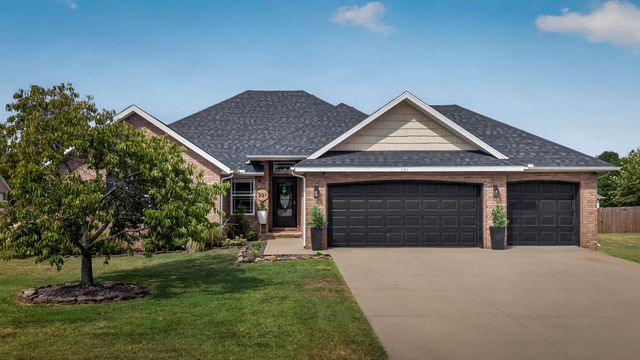 221 Pheasant, Willard, MO 65781