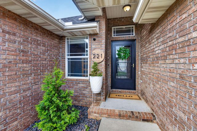 221 Pheasant, Willard, MO 65781