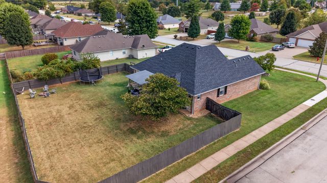 221 Pheasant, Willard, MO 65781