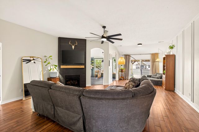 221 Pheasant, Willard, MO 65781