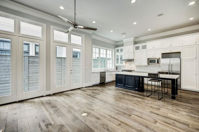 6103 Alexandra Grove Place, Houston, TX 77055