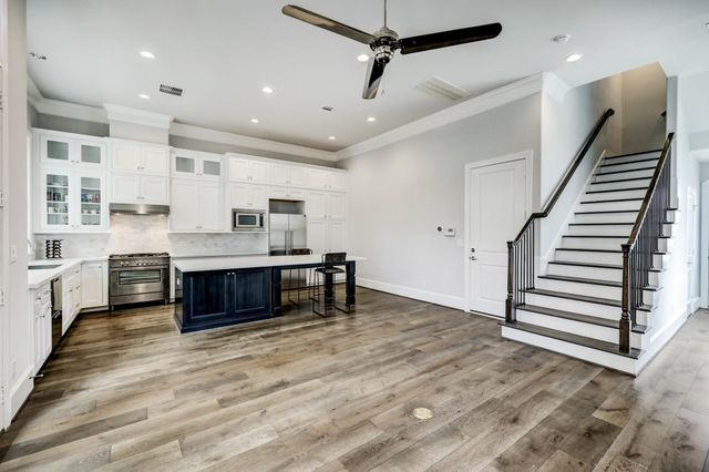 6103 Alexandra Grove Place, Houston, TX 77055