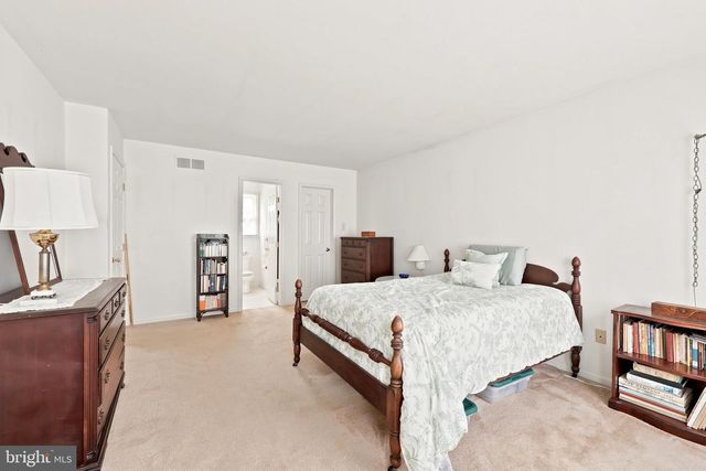 118 FOX HUNT DR, Souderton, PA 18964