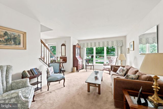 118 FOX HUNT DR, Souderton, PA 18964