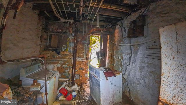 3016 POPLAR TER, Baltimore, MD 21216