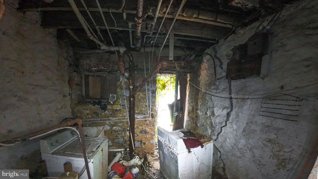 3016 POPLAR TER, Baltimore, MD 21216