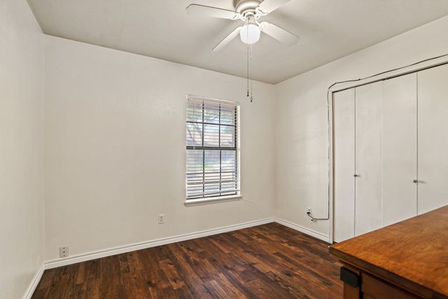 1037 Whitewater Trail, Desoto, TX 75115