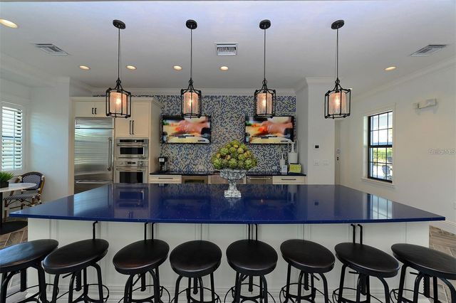 12749 COASTAL BREEZE WAY, Bradenton, FL 34211