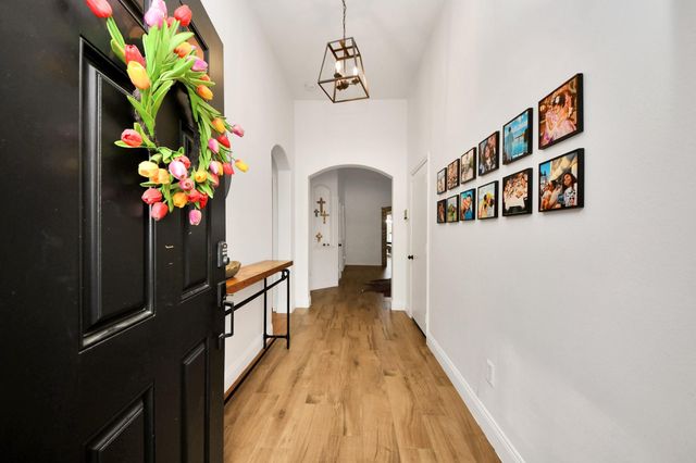 10018 Lynnwood Drive, Baytown, TX 77521