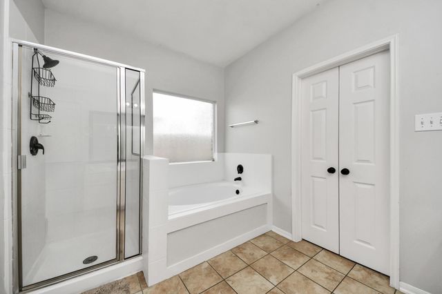 10018 Lynnwood Drive, Baytown, TX 77521