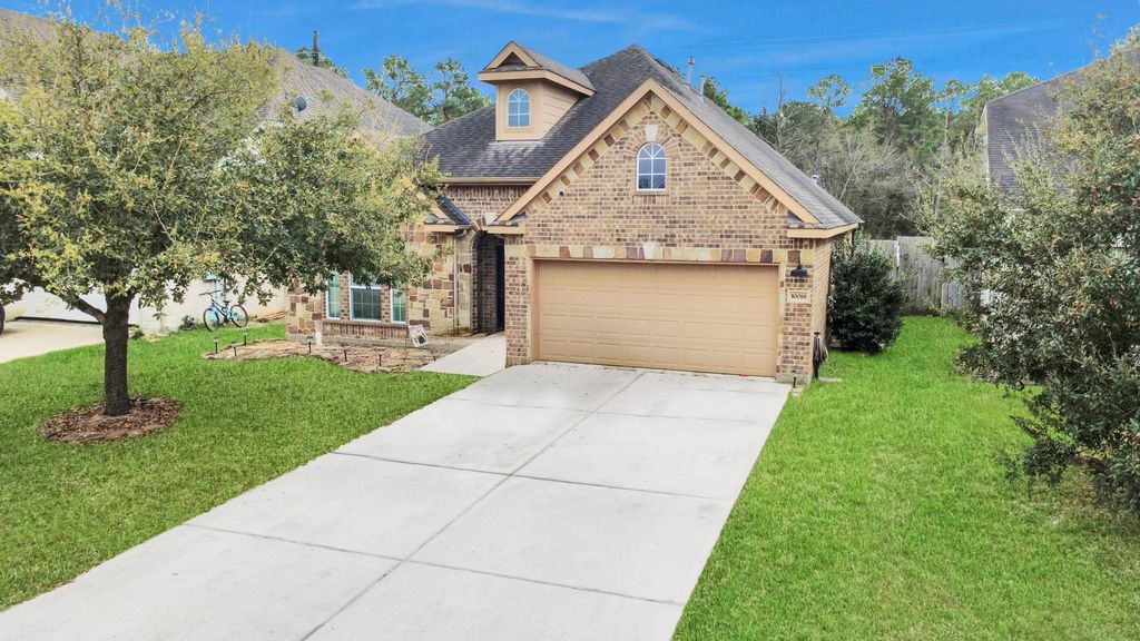 10018 Lynnwood Drive, Baytown, TX 77521