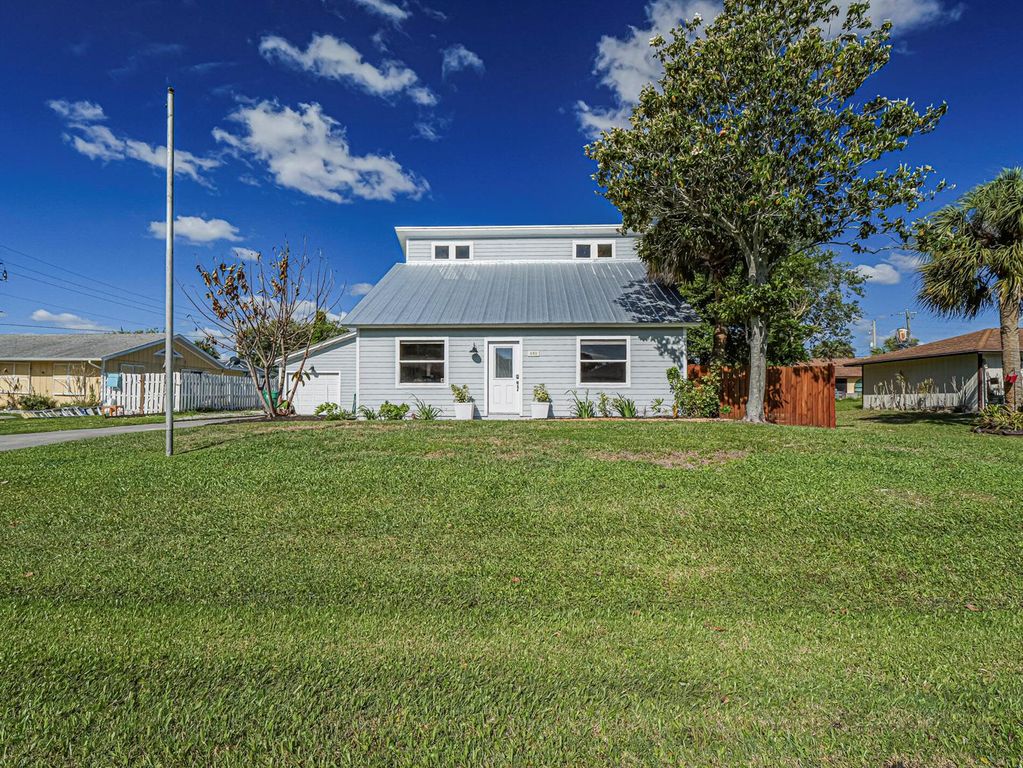 680 Mulberry Street, Sebastian, FL 32958