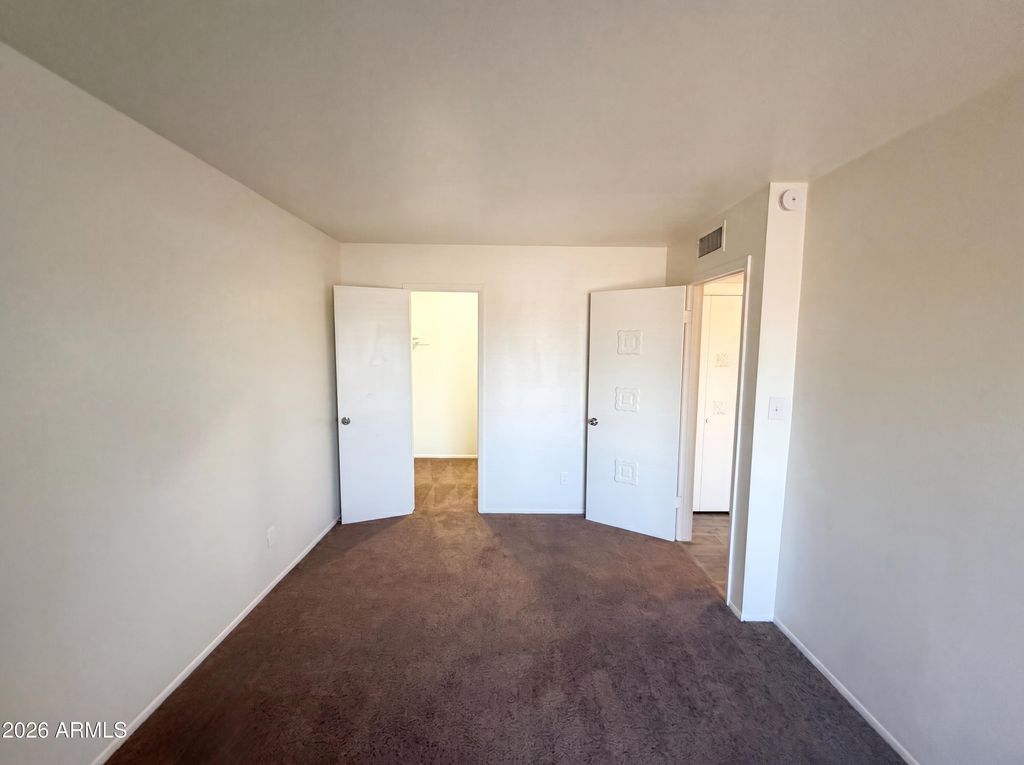 8446 N 34TH Drive, Phoenix, AZ 85051 — photo 4