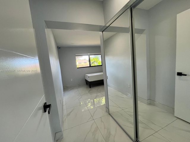 575 NE 179th Dr 0, North Miami Beach, FL 33162