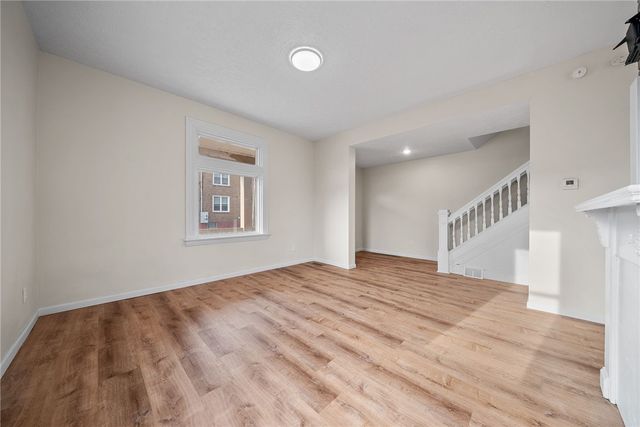 56 Mainsgate St, Ingram, PA 15205