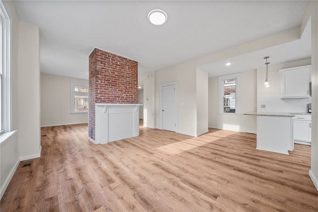 56 Mainsgate St, Ingram, PA 15205