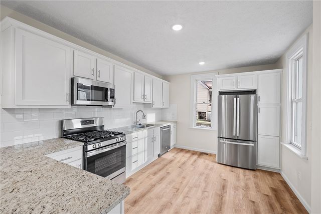 56 Mainsgate St, Ingram, PA 15205