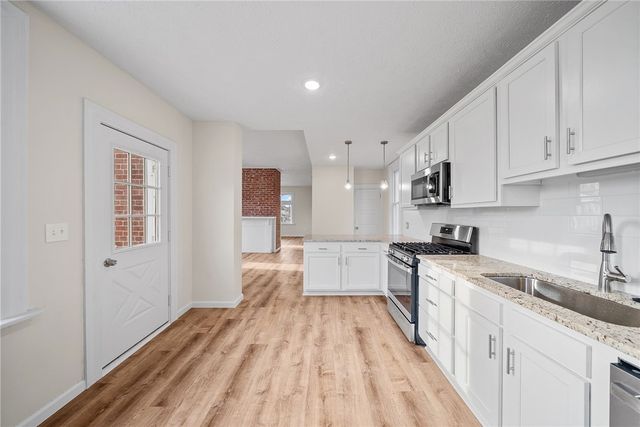 56 Mainsgate St, Ingram, PA 15205