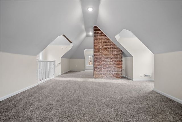 56 Mainsgate St, Ingram, PA 15205