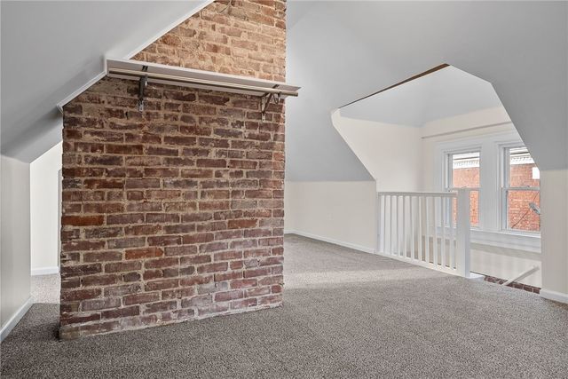 56 Mainsgate St, Ingram, PA 15205