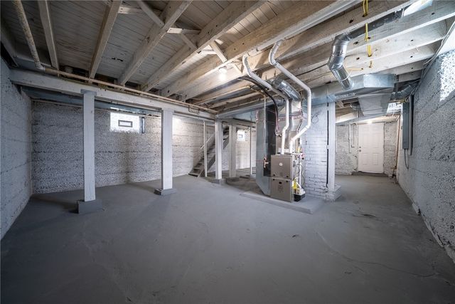 56 Mainsgate St, Ingram, PA 15205