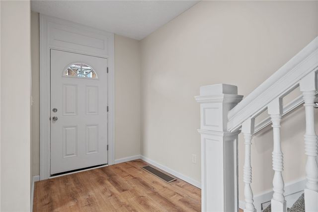 56 Mainsgate St, Ingram, PA 15205