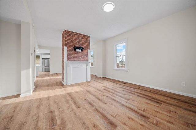 56 Mainsgate St, Ingram, PA 15205