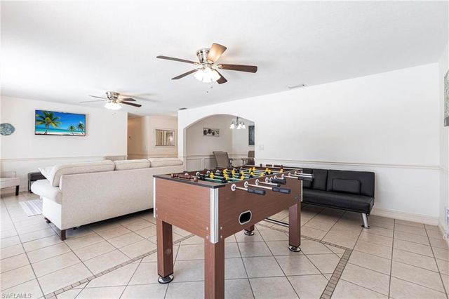 1623 SE 39th TER, Cape Coral, FL 33904