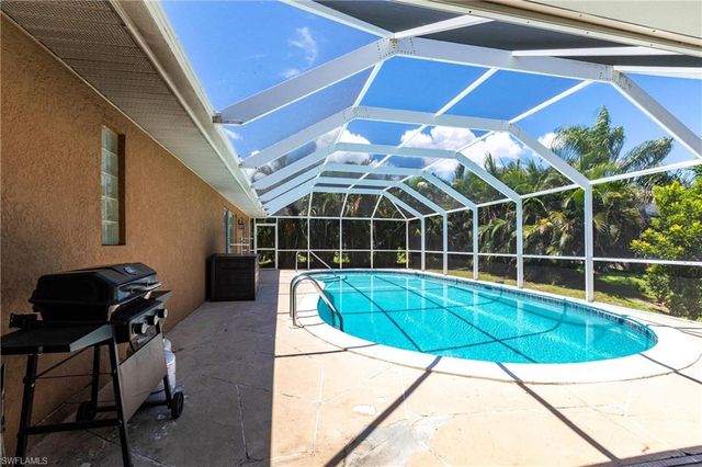 1623 SE 39th TER, Cape Coral, FL 33904