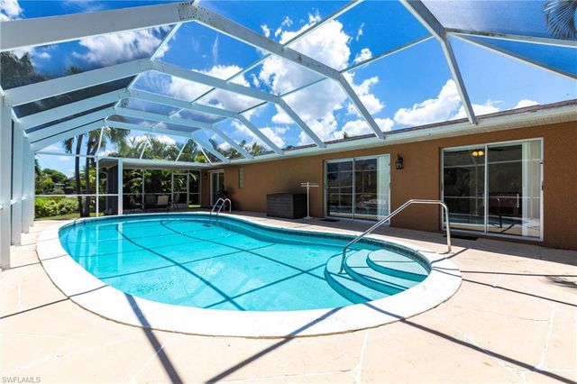 1623 SE 39th TER, Cape Coral, FL 33904