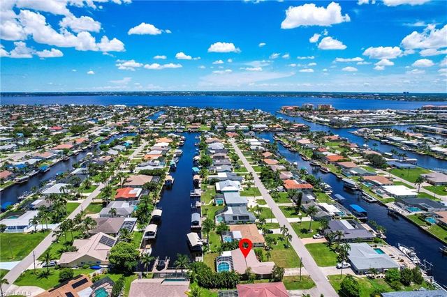 1623 SE 39th TER, Cape Coral, FL 33904