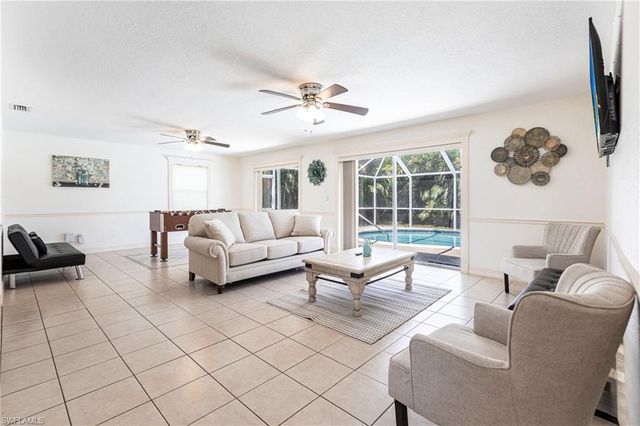 1623 SE 39th TER, Cape Coral, FL 33904