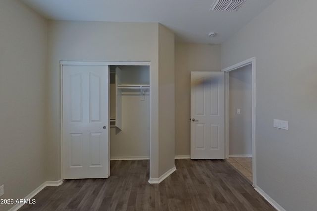 7050 W SOPHIE Lane, Laveen, AZ 85339