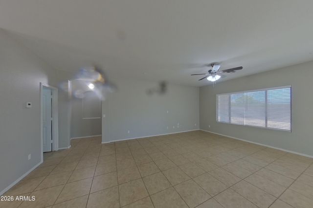 7050 W SOPHIE Lane, Laveen, AZ 85339