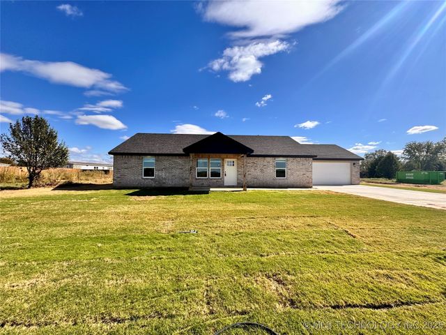 3370 Leavenworth Trail, Calera, OK 74730