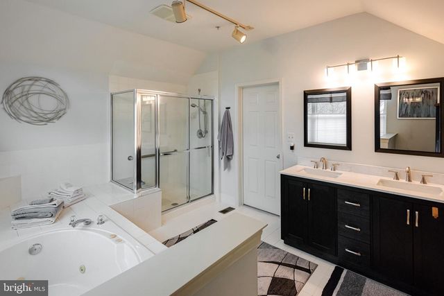 1111 BRIANS WAY, Wayne, PA 19087