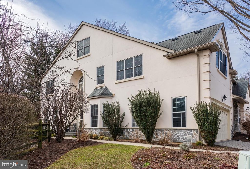 1111 BRIANS WAY, Wayne, PA 19087