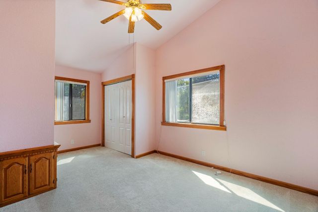 1660 N White Ln, Stockton, CA 95215