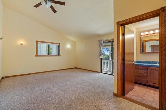 1660 N White Ln, Stockton, CA 95215