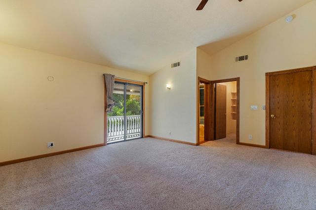 1660 N White Ln, Stockton, CA 95215