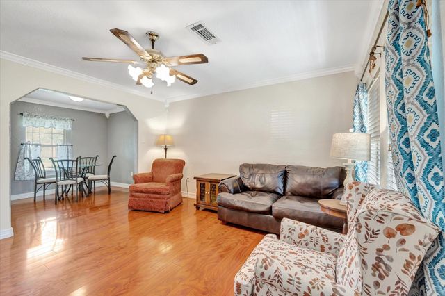 2224 Pearland Avenue, Pearland, TX 77581