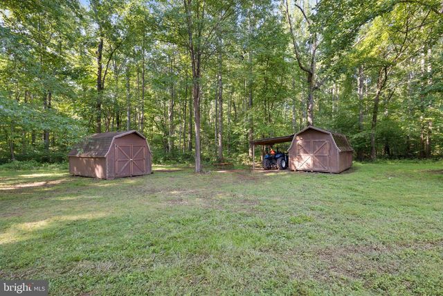 8297 SQUIRES LN, Warrenton, VA 20187