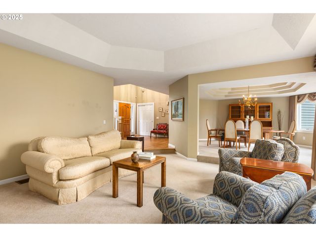 9676 Se CHULA VISTA Ct, Happy Valley, OR 97086