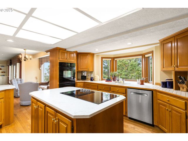 9676 Se CHULA VISTA Ct, Happy Valley, OR 97086