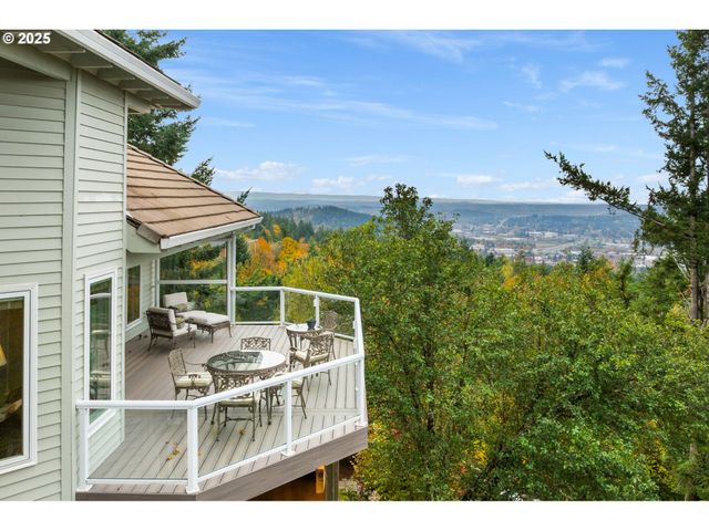 9676 Se CHULA VISTA Ct, Happy Valley, OR 97086