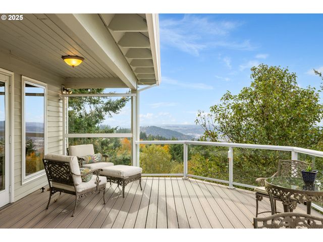 9676 Se CHULA VISTA Ct, Happy Valley, OR 97086