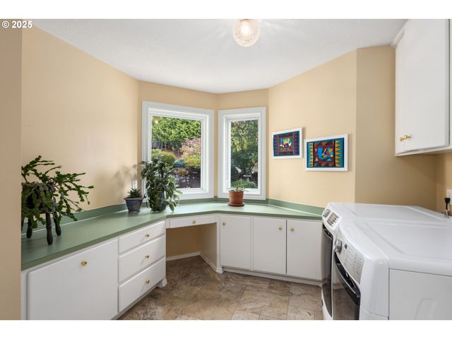 9676 Se CHULA VISTA Ct, Happy Valley, OR 97086